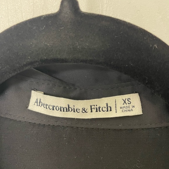 Abercrombie & Fitch black satin blouse. Never worn! - Picture 4 of 5